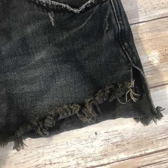 ‼️FREE PEOPLE Black Distressed Cut Off Shorts 26‼️ - Picture 5 of 8